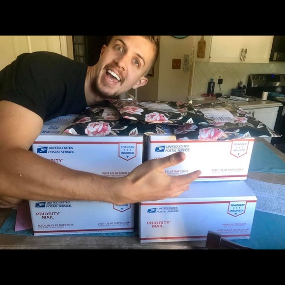 Meet your Posher, Hayley - Picture 7 of 8